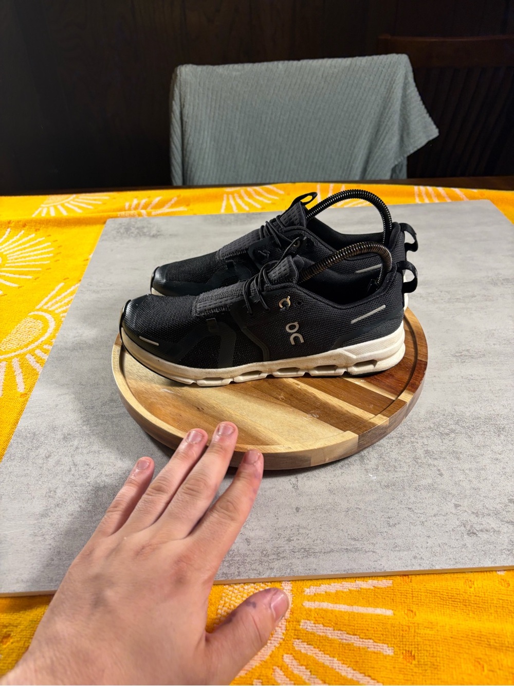 Size 6.5- On Cloud Sky Black Youth Running Shoes